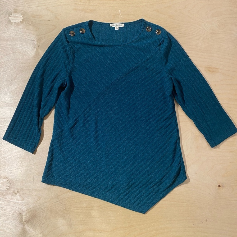 Parallel Skies Teal kite Hem Top Large (QL)